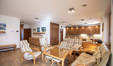 Hochwertig ausgestattetes 4-Zimmer-Einfamilienhaus mit Garage