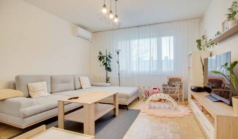 Sale Two bedroom apartment, Two bedroom apartment, Nové Zámky, Slovaki