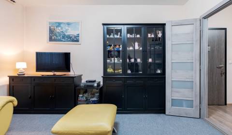 Sale Three bedroom apartment, Three bedroom apartment, Vyšehradská, Br