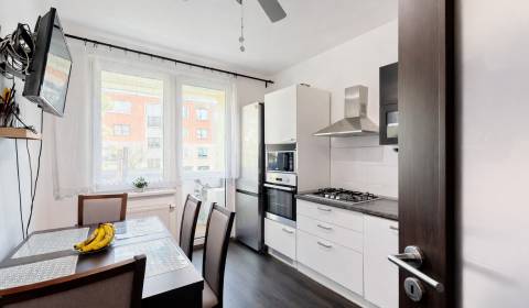 Sale Three bedroom apartment, Three bedroom apartment, Vyšehradská, Br