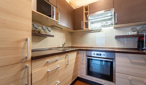 Rent One bedroom apartment, One bedroom apartment, L.Novomeského, Pezi