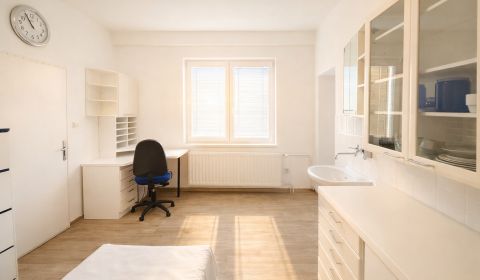 Rent Offices, Offices, 17. novembra, Topoľčany, Slovakia