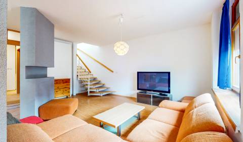 Sale Four+ bedroom apartment, Four+ bedroom apartment, Klemensova, Bra