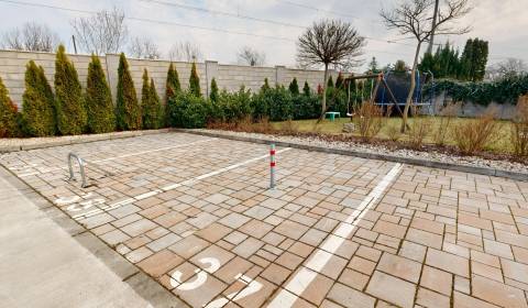 Sale Garage, Garage, Na piesku, Bratislava - Ružinov, Slovakia