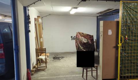 Sale Garage, Garage, Mierová, Bratislava - Ružinov, Slovakia