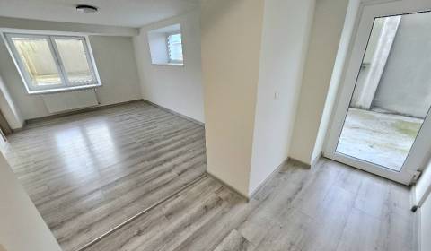 Sale Two bedroom apartment, Two bedroom apartment, Bánovce nad Bebravo
