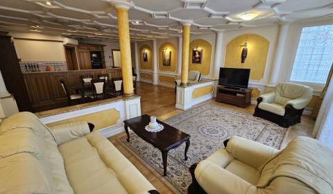 Rent Three bedroom apartment, Three bedroom apartment, Zámocká, Bratis