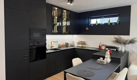 Sale Two bedroom apartment, Two bedroom apartment, Malá jarková, Komár