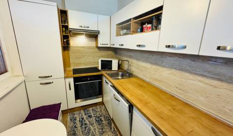 Sale Two bedroom apartment, Two bedroom apartment, Makarenkova, Partiz