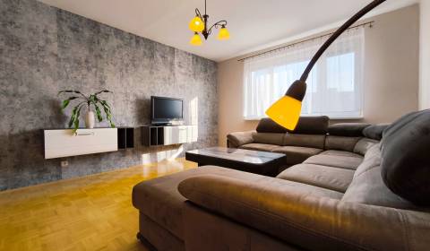 Rent Two bedroom apartment, Two bedroom apartment, Belinského, Bratisl