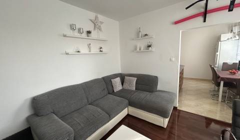 Sale Two bedroom apartment, Two bedroom apartment, Nábrežná, Nové Zámk