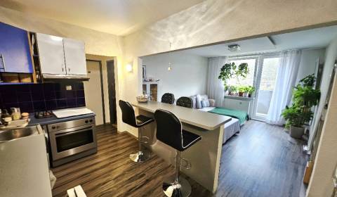 Sale Two bedroom apartment, Two bedroom apartment, Bánovce nad Bebravo