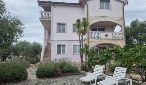 CROATIA - Apartment house with 6 apartments - VRSI, Zadar