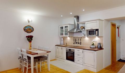 Sale Holiday apartment, Holiday apartment, A. Kmeťa, Banská Štiavnica,