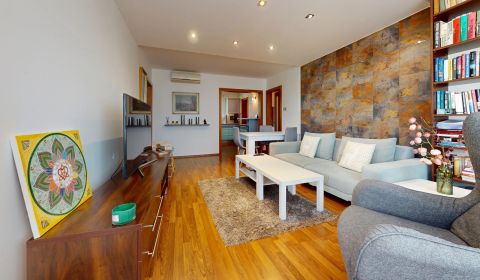 Sale Three bedroom apartment, Three bedroom apartment, Tulská, Banská 