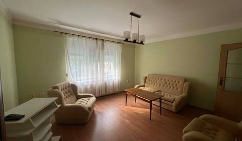 Rent Two bedroom apartment, Two bedroom apartment, Považská, Komárno, 