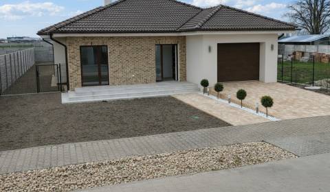 DUNAJSKÁ STREDA-Sale of 4 new family houses with a garage and a land