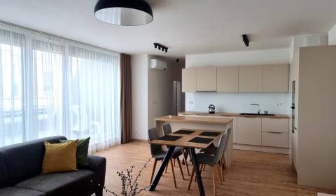 FOR RENT - 3 roomed apartment Nitra – Piesková street, RIVIERA NITRA