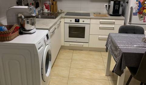 Sale One bedroom apartment, One bedroom apartment, Lipová, Levice, Slo