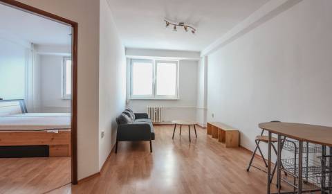 Rent One bedroom apartment, One bedroom apartment, Mudroňova, Piešťany