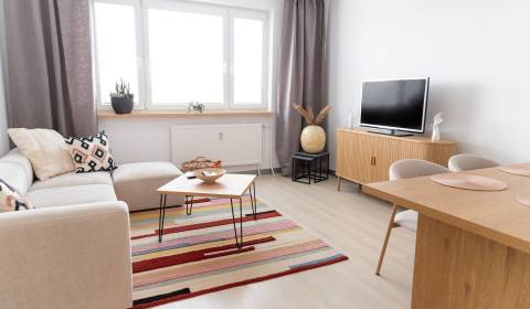 Sale Three bedroom apartment, Three bedroom apartment, Ondavská, Brati