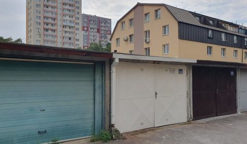 Sale Garage, Garage, Plickova, Bratislava - Rača, Slovakia