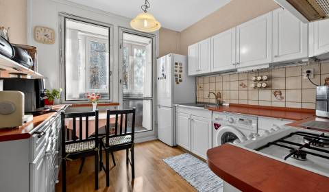 Sale Three bedroom apartment, Three bedroom apartment, Ševčenkova, Bra