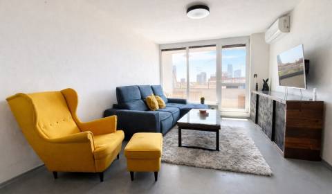 Rent Two bedroom apartment, Two bedroom apartment, Dulovo námestie, Br