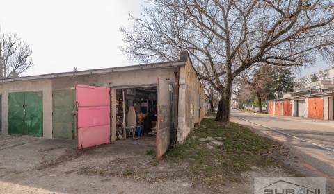 Sale Garage, Garage, Teslova, Bratislava - Ružinov, Slovakia