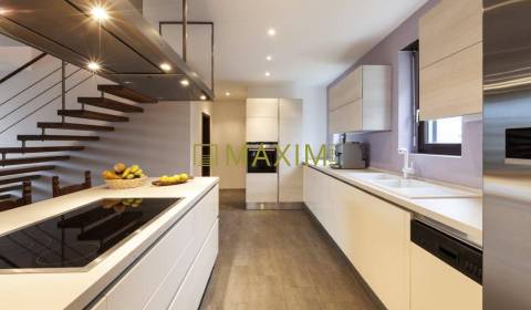 Searching for Family house, Family house, Pezinok, Slovakia