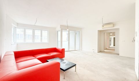 Sale Three bedroom apartment, Three bedroom apartment, Jesenského, Tre