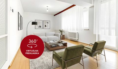 3-room apartment on Castle Hill, in original condition