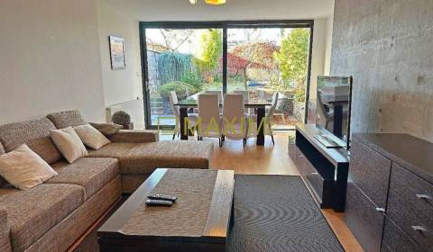 Sale Family house, Family house, Na vrátkach, Bratislava - Dúbravka, S