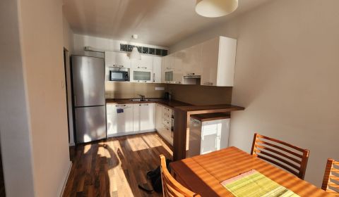 Rent Two bedroom apartment, Two bedroom apartment, Gejzu Dusíka, Trnav