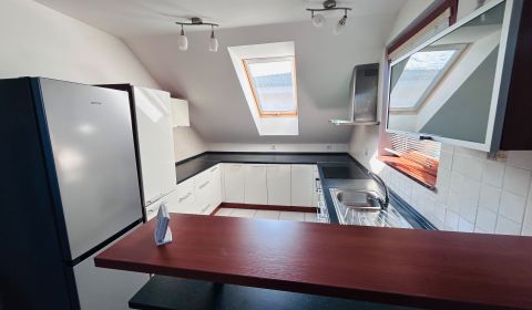 Rent Two bedroom apartment, Two bedroom apartment, Kmeťova, Nové Zámky
