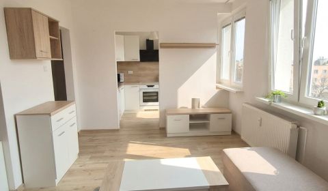 Sale Studio, Studio, Staré záhrady, Bratislava - Ružinov, Slovakia