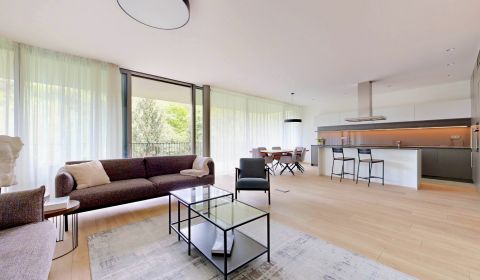 Exclusive 3-bedroom apartment with parking in a lucrative location