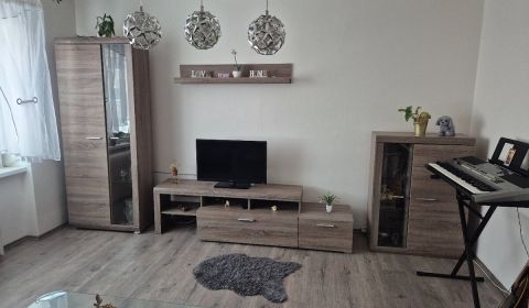 Sale Two bedroom apartment, Two bedroom apartment, Sústružnícka, Komár