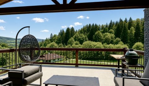 Charming Modern Home with Scenic Views in Svederník