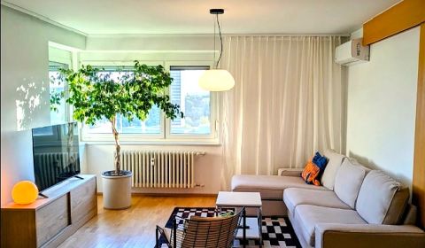 Rent Three bedroom apartment, Three bedroom apartment, Martinengova, B