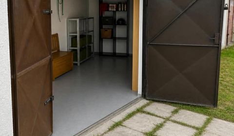 Sale Garage, Garage, Nové Zámky, Slovakia