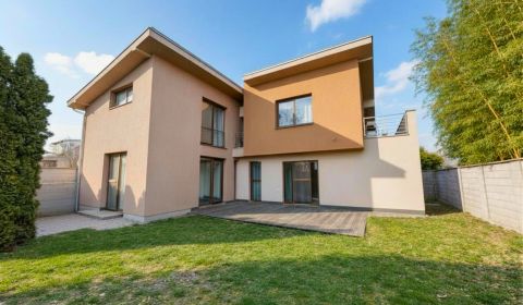 Sale Family house, Family house, Odeská, Bratislava - Podunajské Bisku
