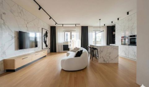 Sale Three bedroom apartment, Three bedroom apartment, Grösslingova, B