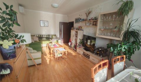Sale Three bedroom apartment, Three bedroom apartment, Špitálska, Komá