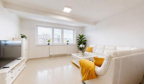 BA/PETRŽALKA-1.5-room apartment for rent with parking, near Draždiak