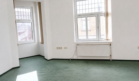 Office premises, Sládkoviča in the City Center