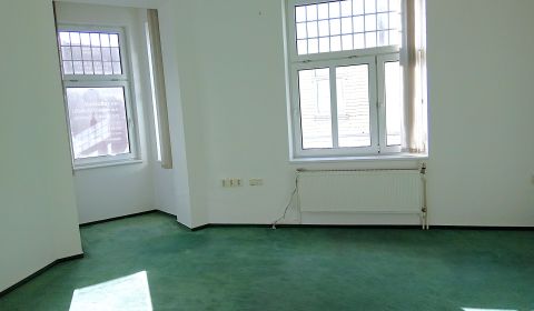 Office premises, Sládkoviča in the City Center