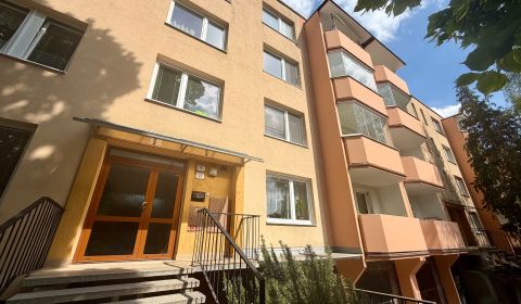Sale Two bedroom apartment, Two bedroom apartment, Robotnícka, Senica,