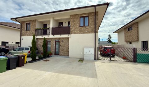 Rent Two bedroom apartment, Two bedroom apartment, Sásovská cesta, Dun