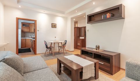 Rent One bedroom apartment, One bedroom apartment, Lécka, Nové Zámky, 